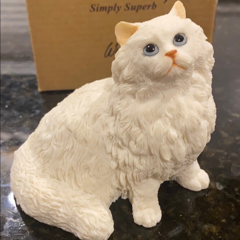 2003 SHERRATT & SIMPSON WHITE PERSIAN CAT 89306